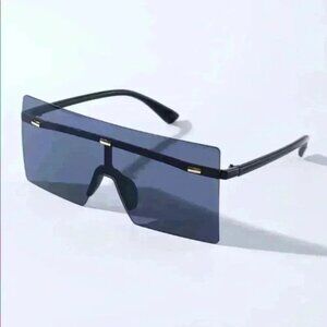 Black Square Shades